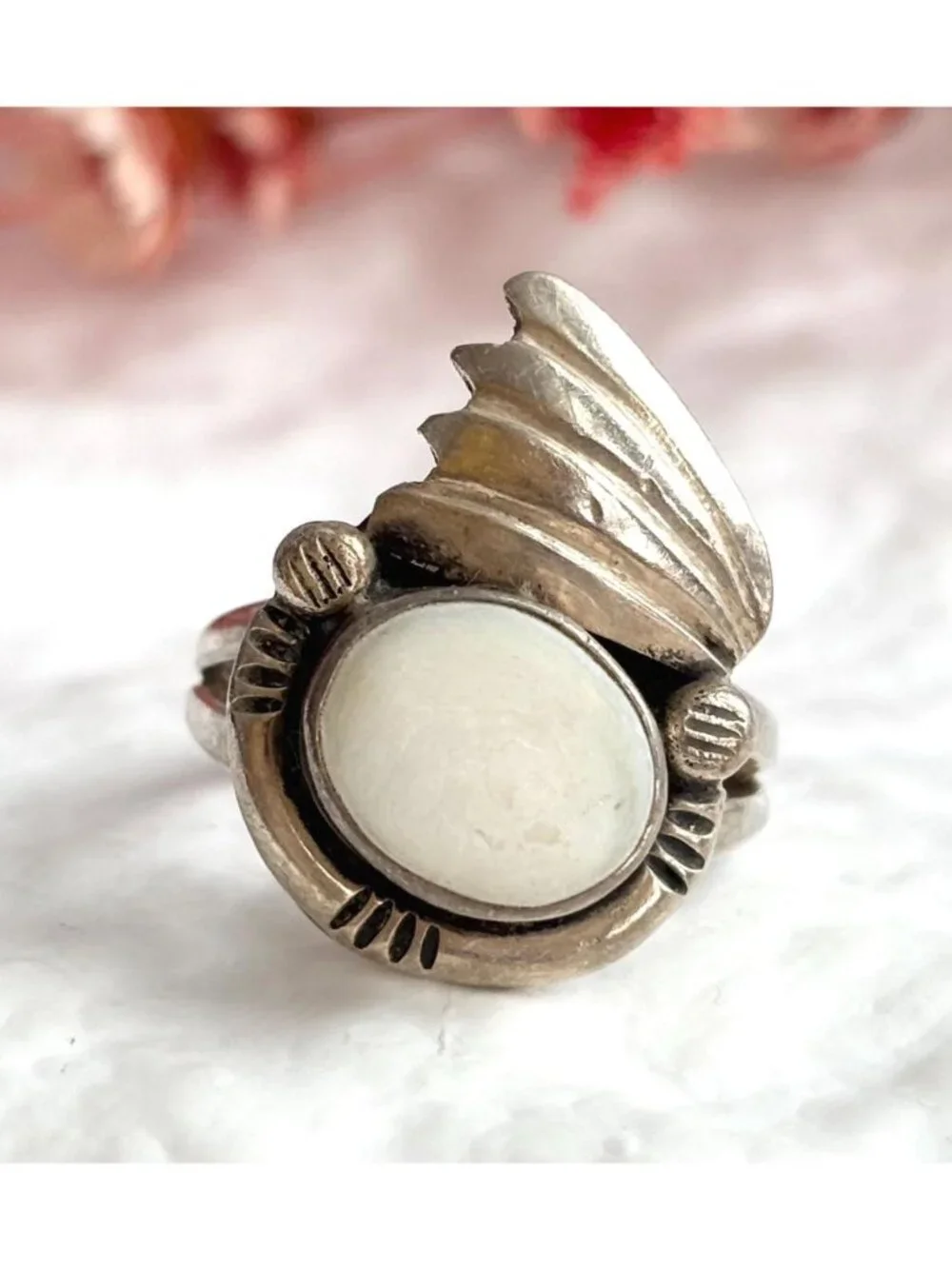 Native American Mother of Pearl Navajo Sterling Silver 925 Vintage Ring sz 5.25
